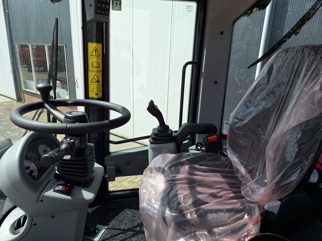 Yanmar V100-5