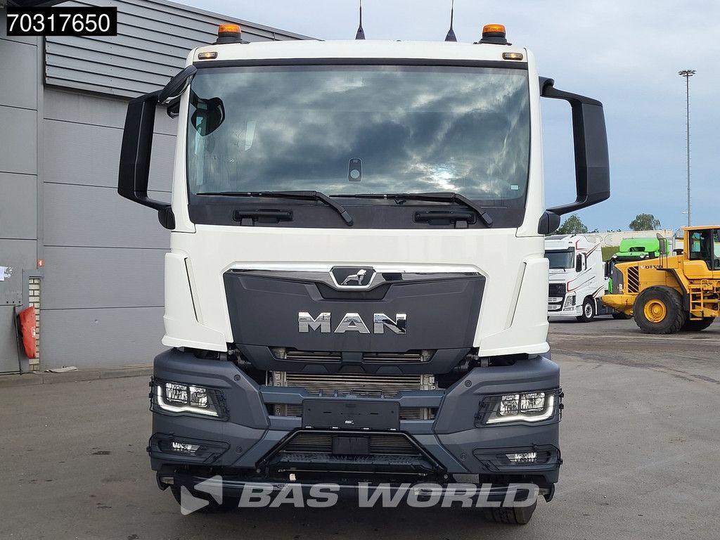 MAN TGS TGS 33.520 6X4 NEW! NN Automatic Full-Steel PTO Euro 6