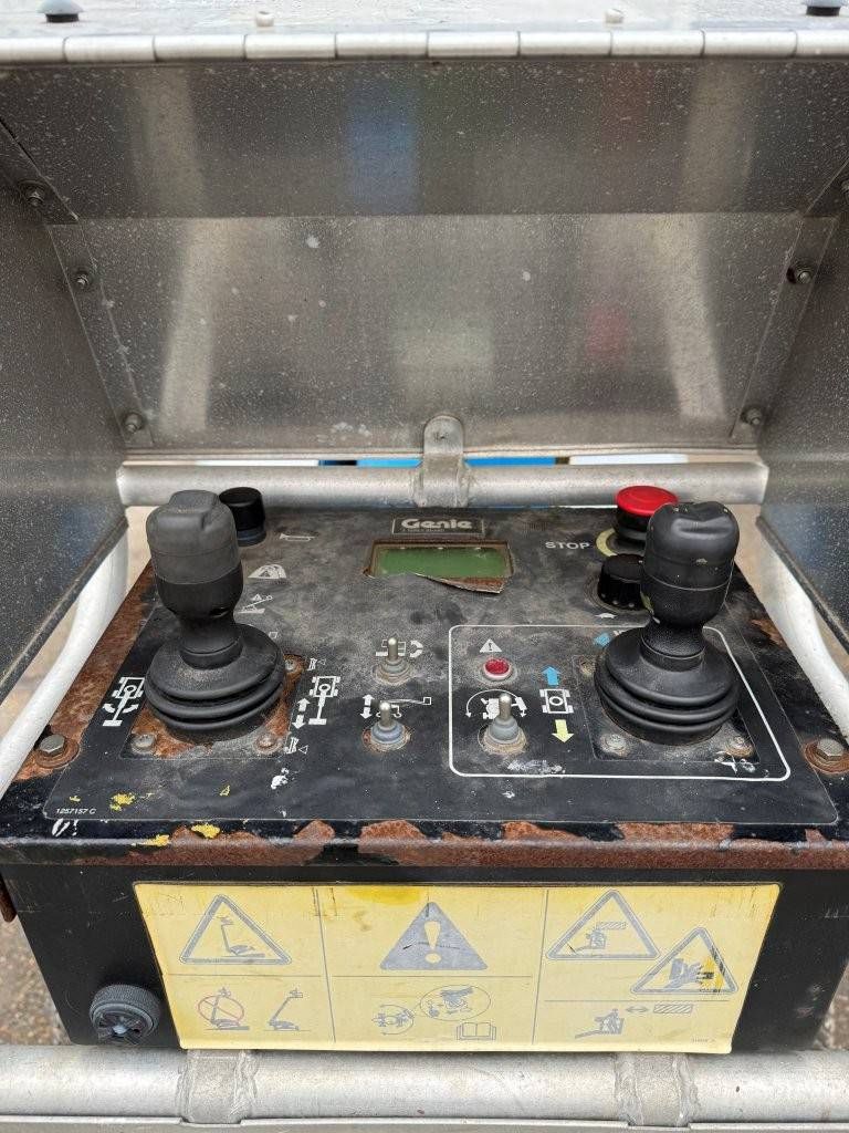 Genie Z33/18 Elektrische Gelenkteleskoparbeitsbühne 12 m 2016