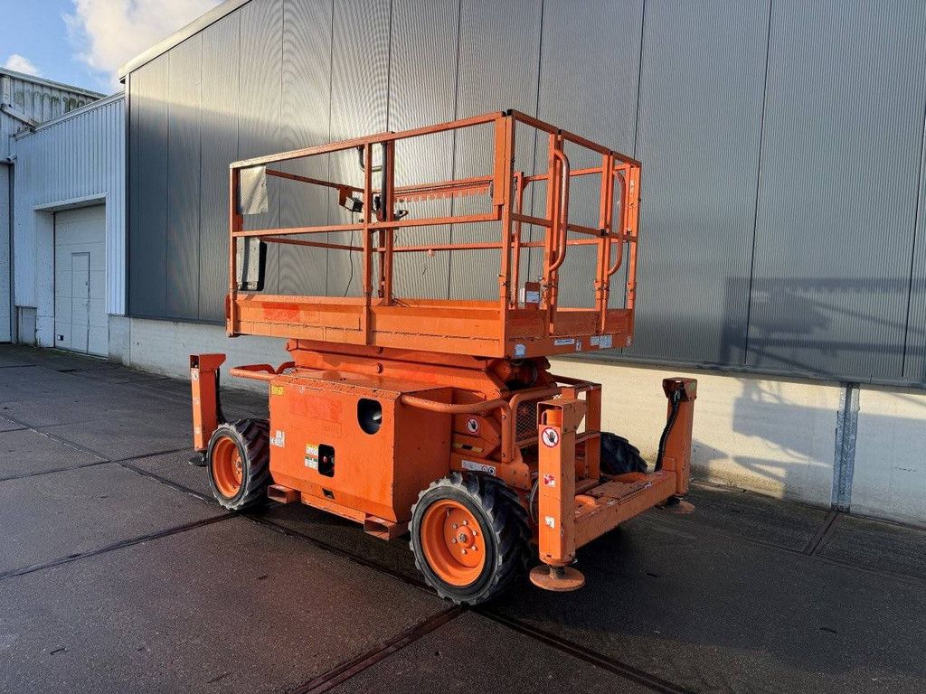 Skyjack SJ6832RT Diesel Scissor Lift 11.7m 454kg 2015