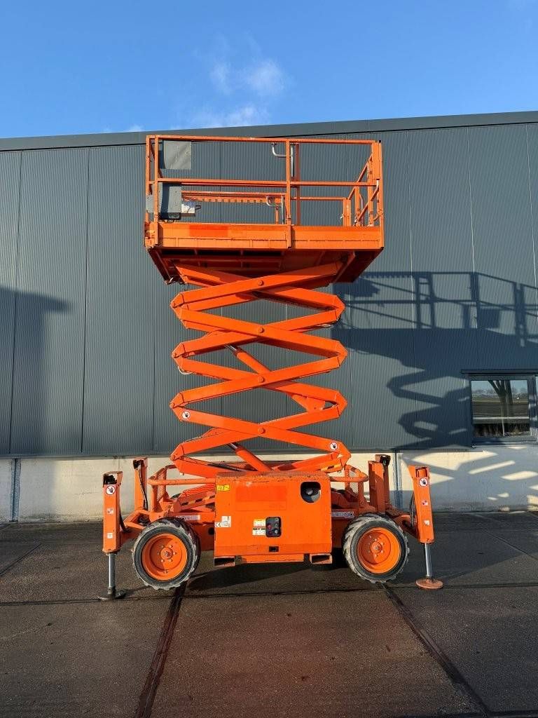 Skyjack SJ6832RT Diesel Scissor Lift 11.7m 454kg 2015