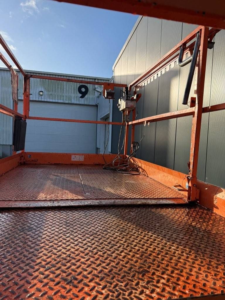 Skyjack SJ6832RT Diesel Scissor Lift 11.7m 454kg 2015