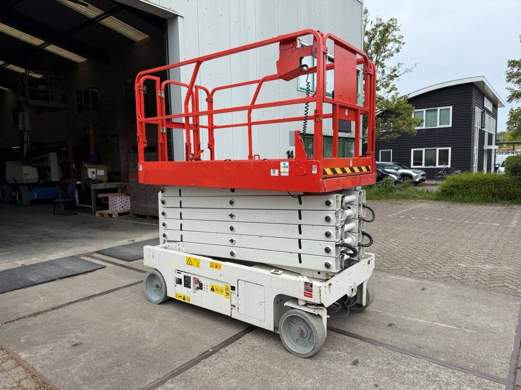 Schaarhoogwerker Genie GS-4047 Elektrisch 13.7m 350kg 2015