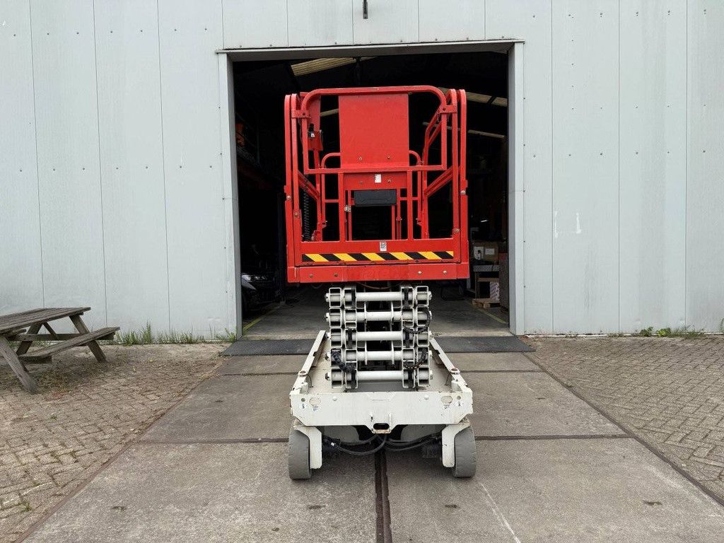 Schaarhoogwerker Genie GS-4047 Elektrisch 13.7m 350kg 2015