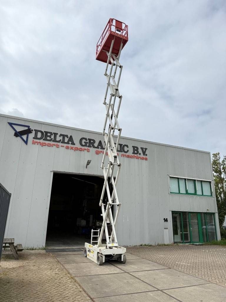 Schaarhoogwerker Genie GS-4047 Elektrisch 13.7m 350kg 2015