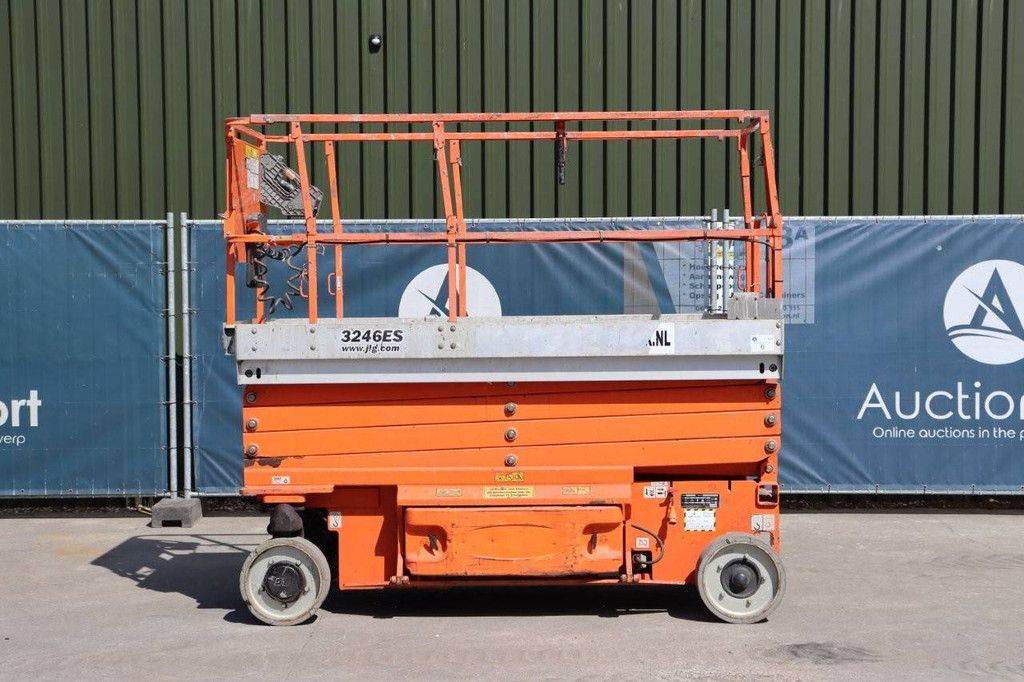 Scissor lift JLG 3246ES Electric 11.68m 2010