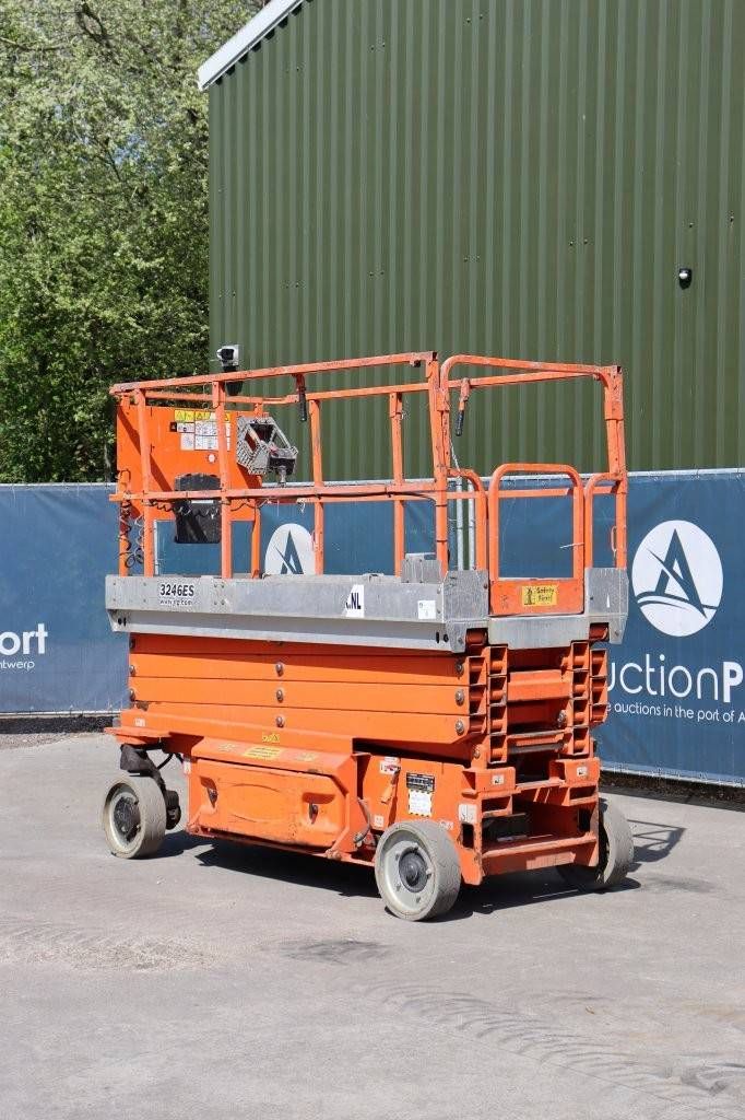 Scissor lift JLG 3246ES Electric 11.68m 2010