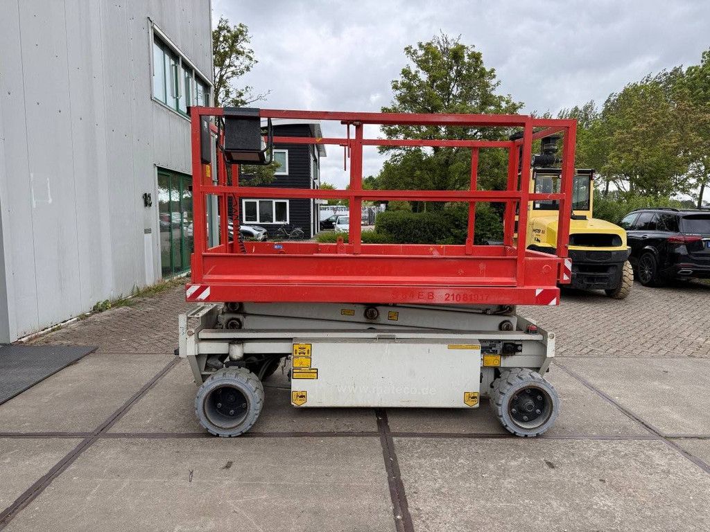 Scissor Lift Holland Lift HL84-E14 Electric 8.4m 2016
