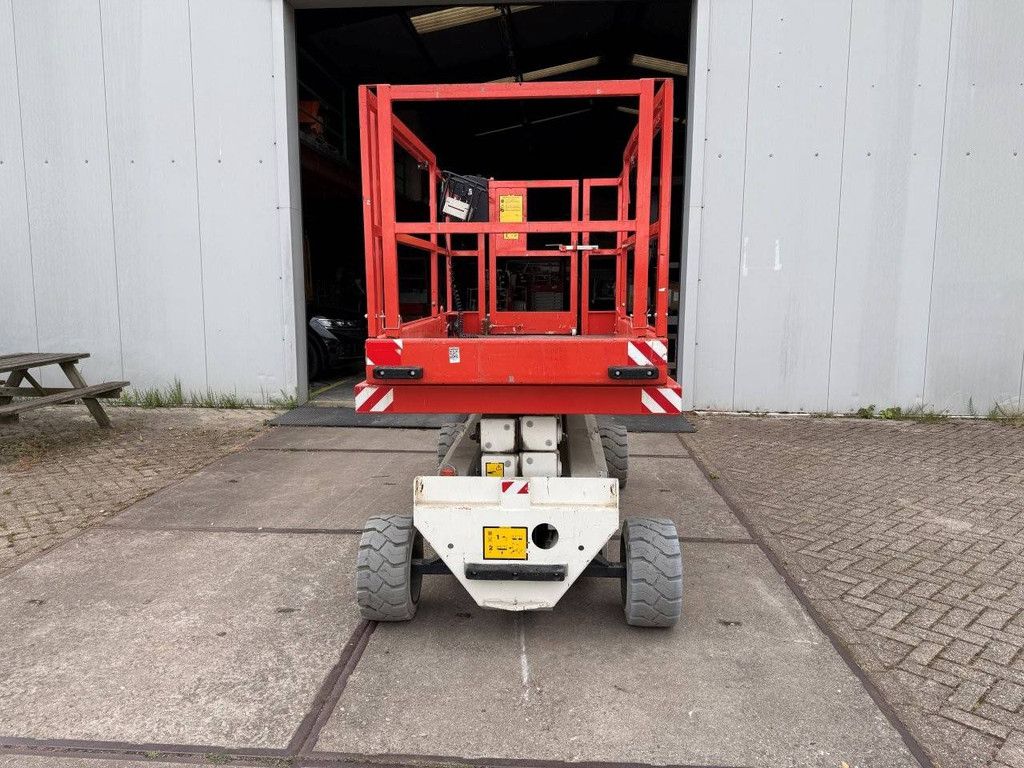 Scissor Lift Holland Lift HL84-E14 Electric 8.4m 2016