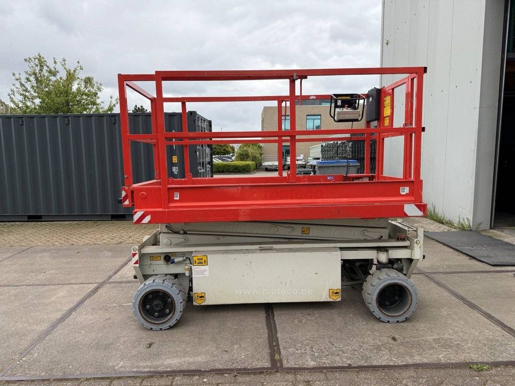 Scissor Lift Holland Lift HL84-E14 Electric 8.4m 2016
