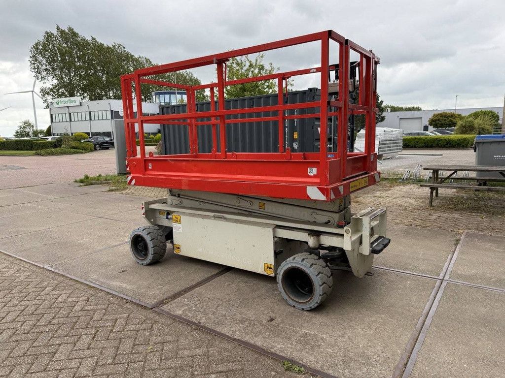 Scissor Lift Holland Lift HL84-E14 Electric 8.4m 2016