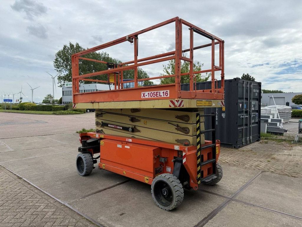 Scissor Lift Holland Lift X-105EL16 Electric 650kg 10.7m 2014