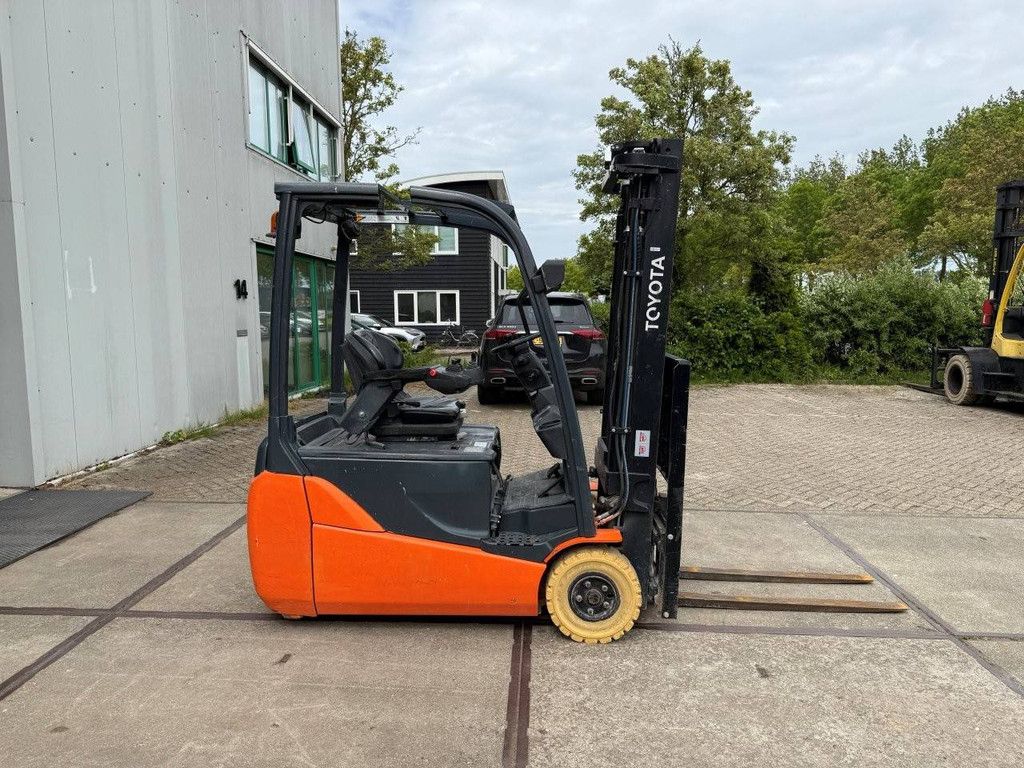 Toyota 8FBET16 Electric Forklift 1600kg 5.0m 2012