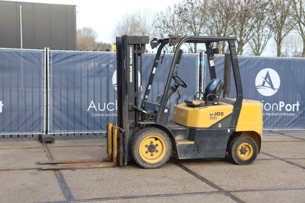 Doosan D30S-3 Diesel Forklift 3000kg 4.73m 2006