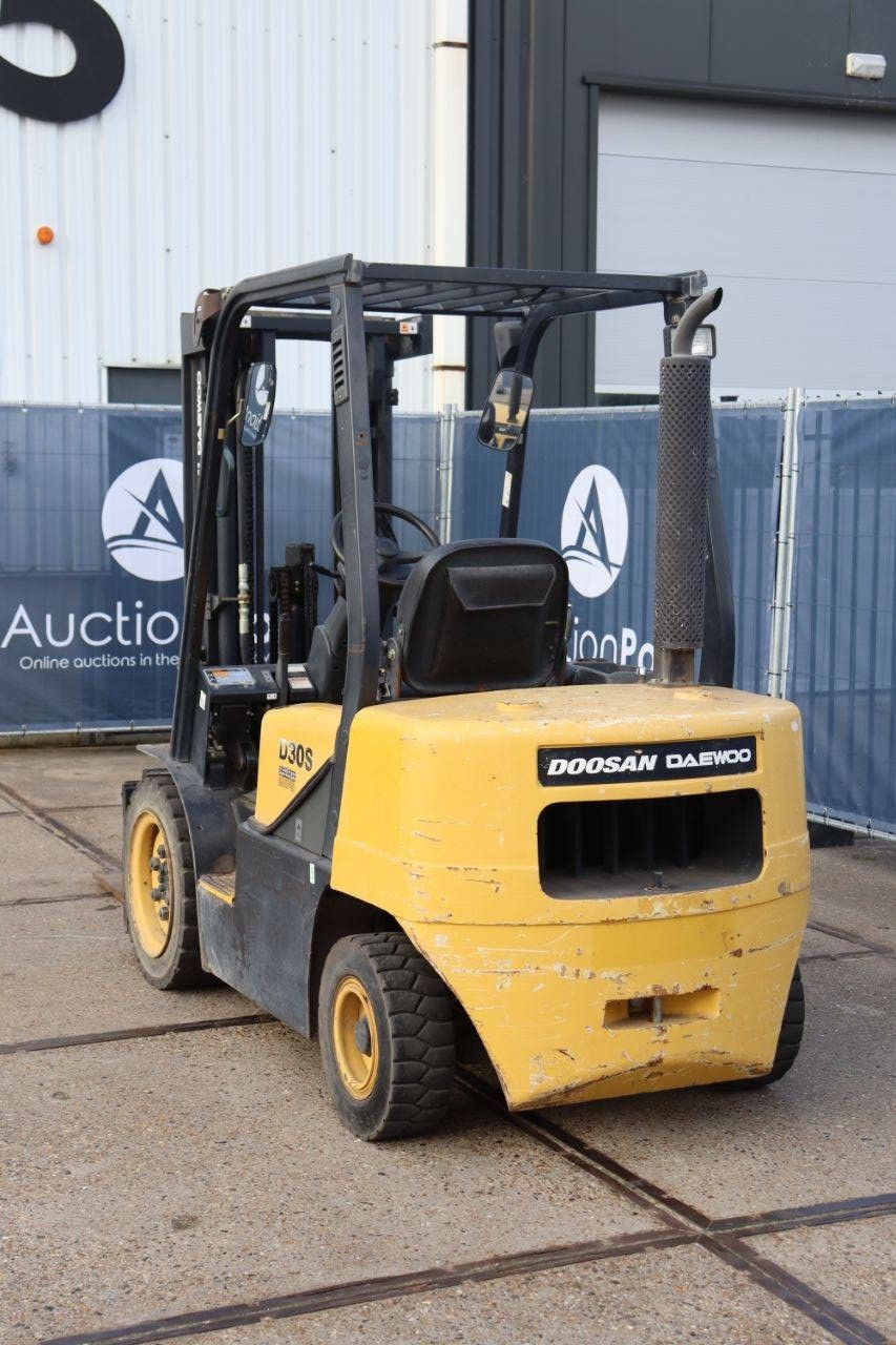 Doosan D30S-3 Diesel Forklift 3000kg 4.73m 2006