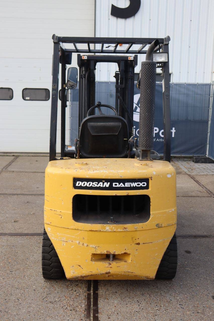 Doosan D30S-3 Diesel Forklift 3000kg 4.73m 2006