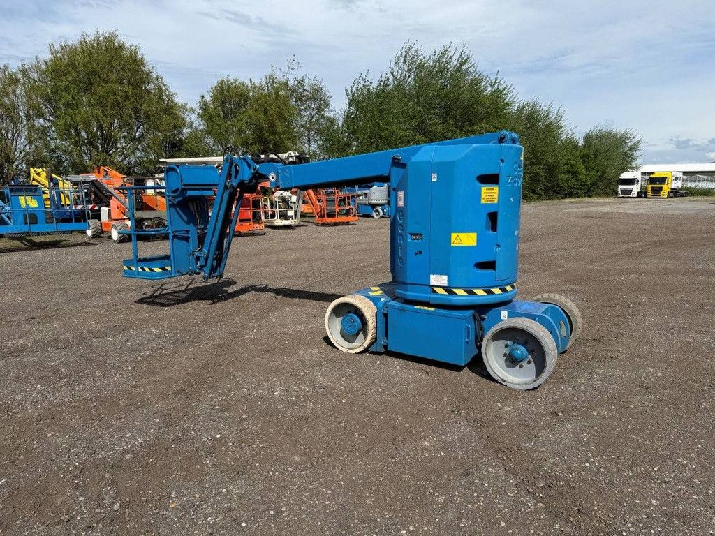 Genie Z-30/20N RJ Electric Mast Lift 10.9m 2013