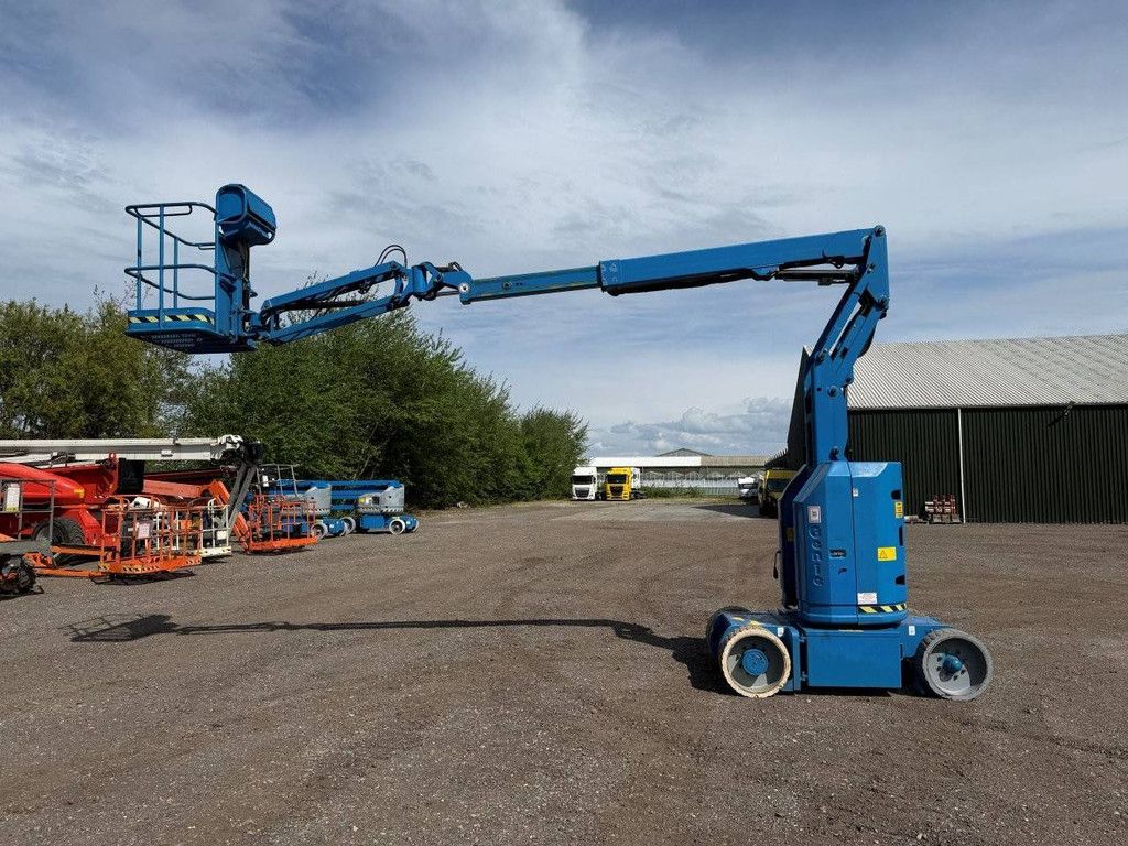 Genie Z-30/20N RJ Electric Mast Lift 10.9m 2013