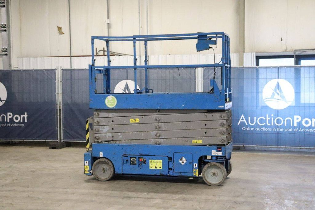 Scissor lift Genie GS-3232 Electric 11.75m 2014