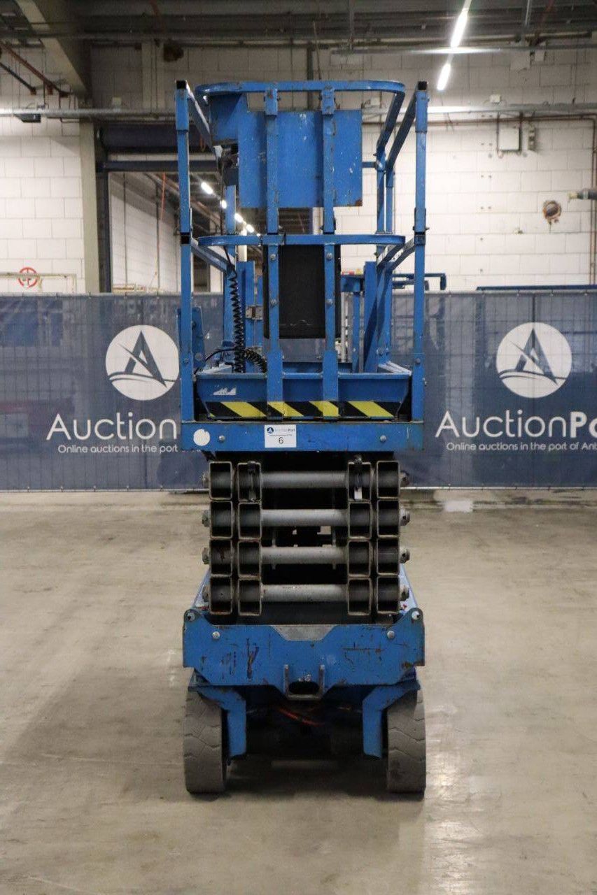 Scissor lift Genie GS-3232 Electric 11.75m 2014
