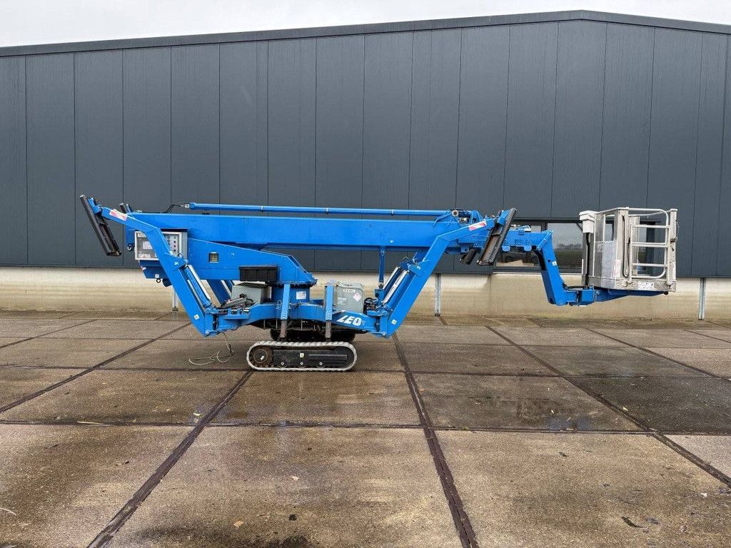 Teupen LEO25T Teleskoparbeitsbühne Elektro+Diesel 25 m 2016