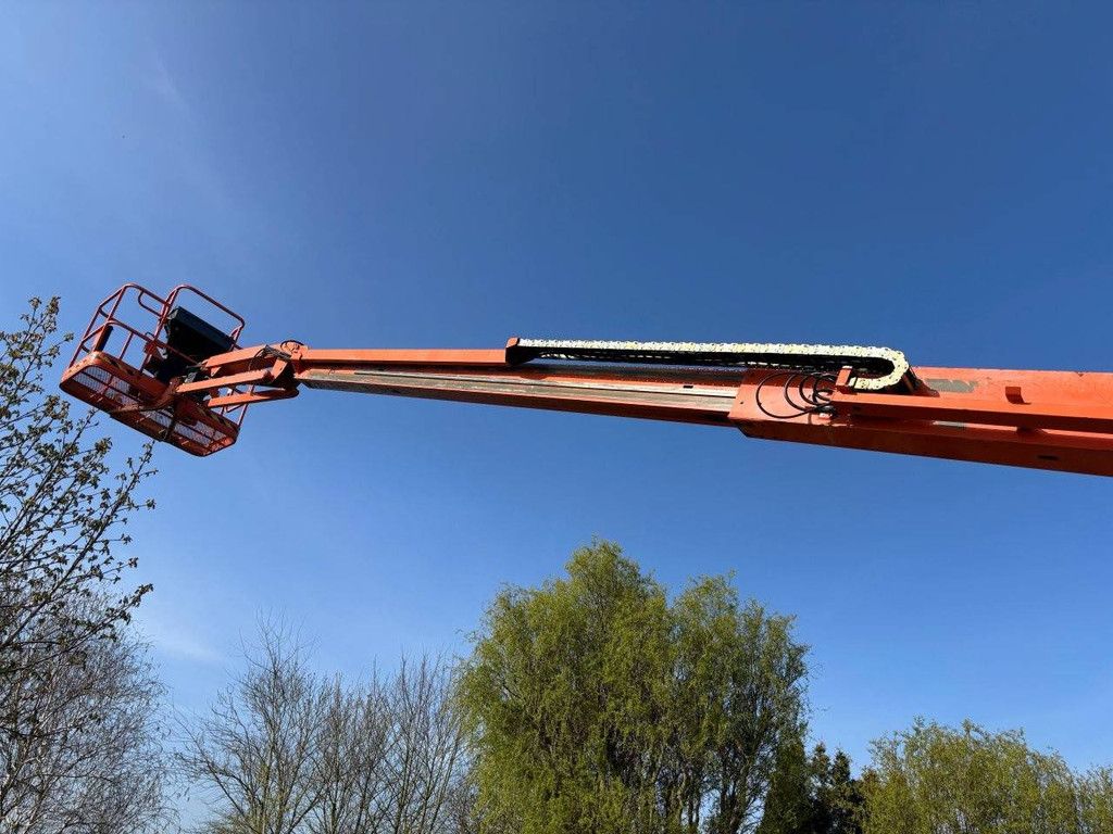 Telescopic boom lift JLG 460SJ Diesel 16m 2011