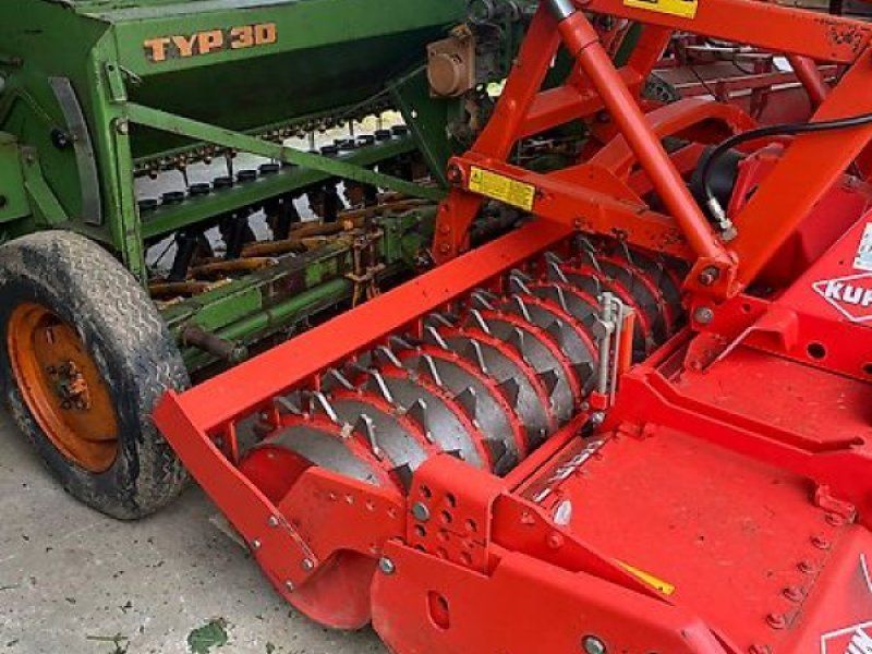 Kuhn Kreiselge HRB 303 + AmazoneDrillmaschine Typ30