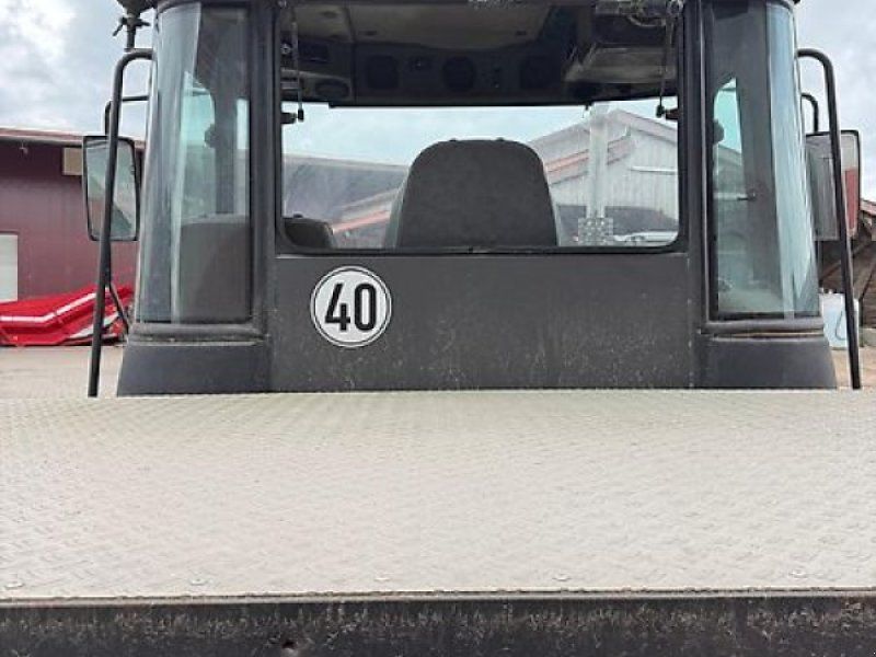 JCB Fastrac 155T-65
