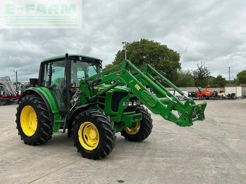 John Deere 6230