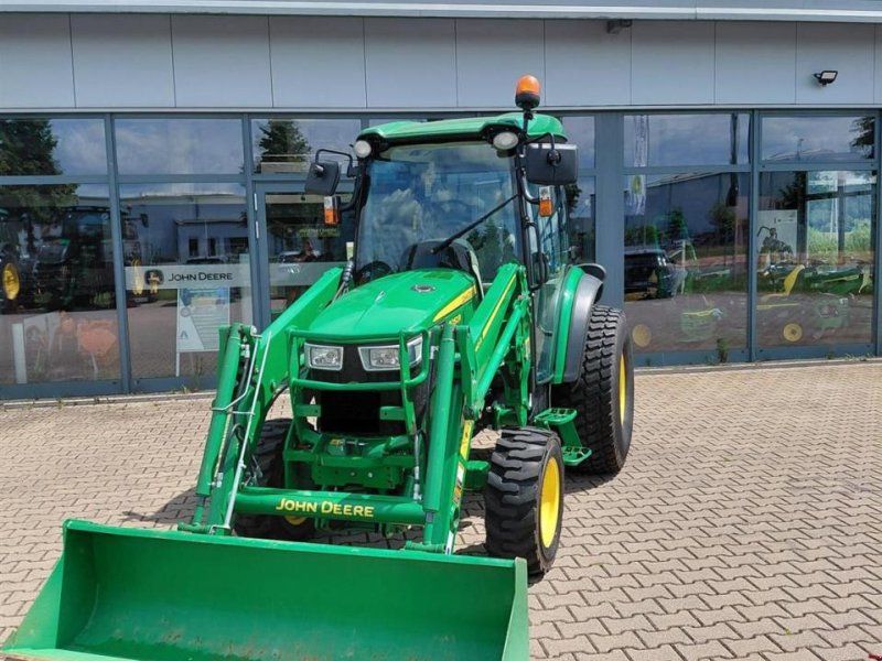 John Deere 4052R
