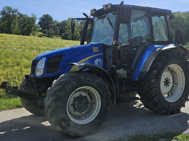 New Holland T5050