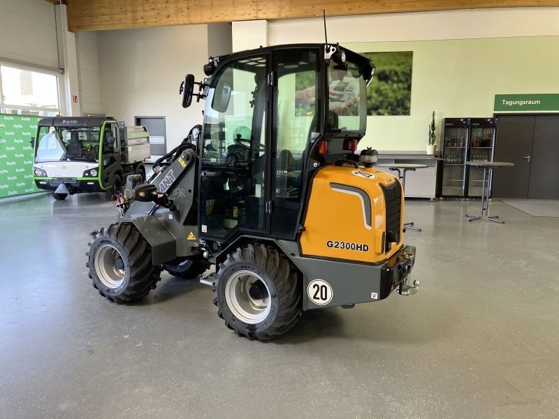 Giant G2300 HD