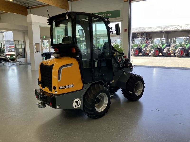 Giant G2300 HD