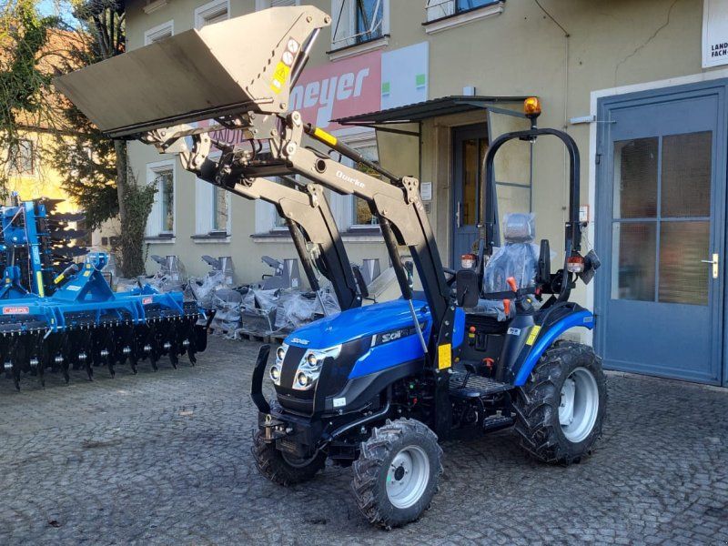 Solis 26 9+9 + Alö Quicke C12s Frontlader + MPC-140 Klappschaufel + LA