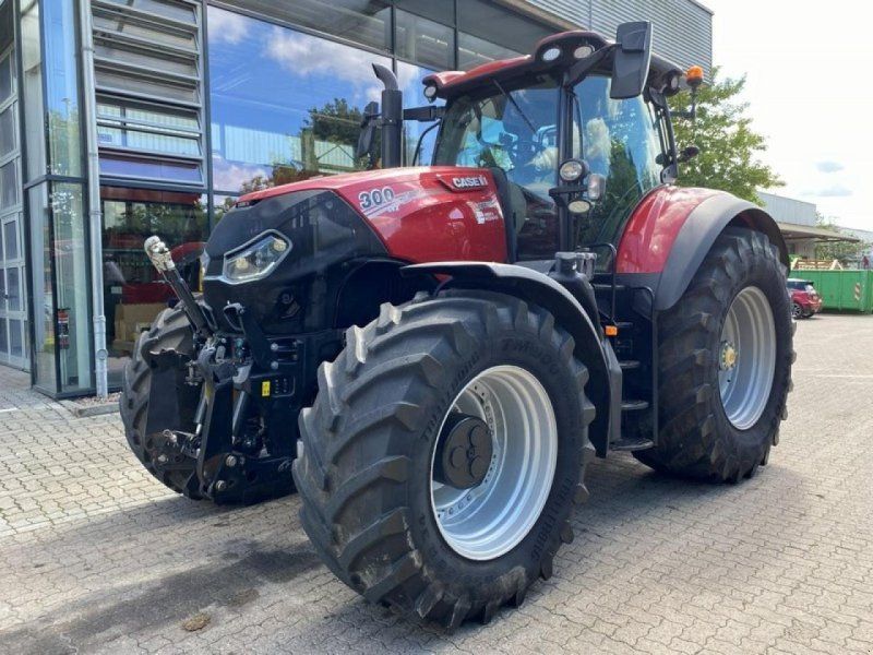 Case IH OPTUM CVX 300 MIT FRONTZAPFWELLE