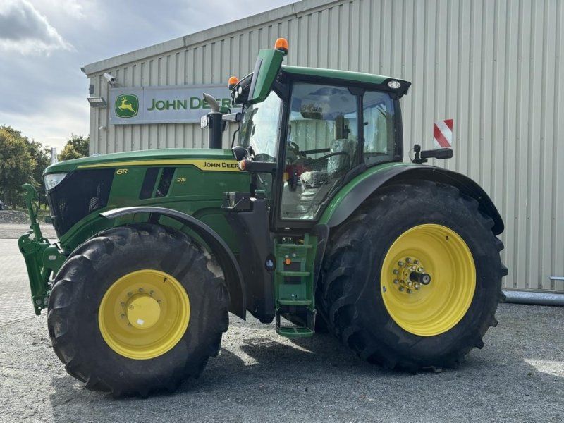 John Deere 6R215