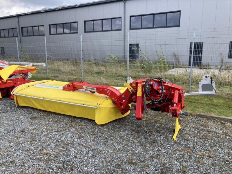 Pöttinger NOVACAT 302