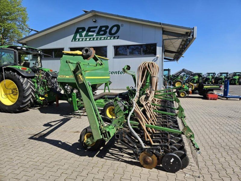 John Deere 740A