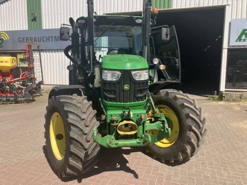 John Deere 6125R