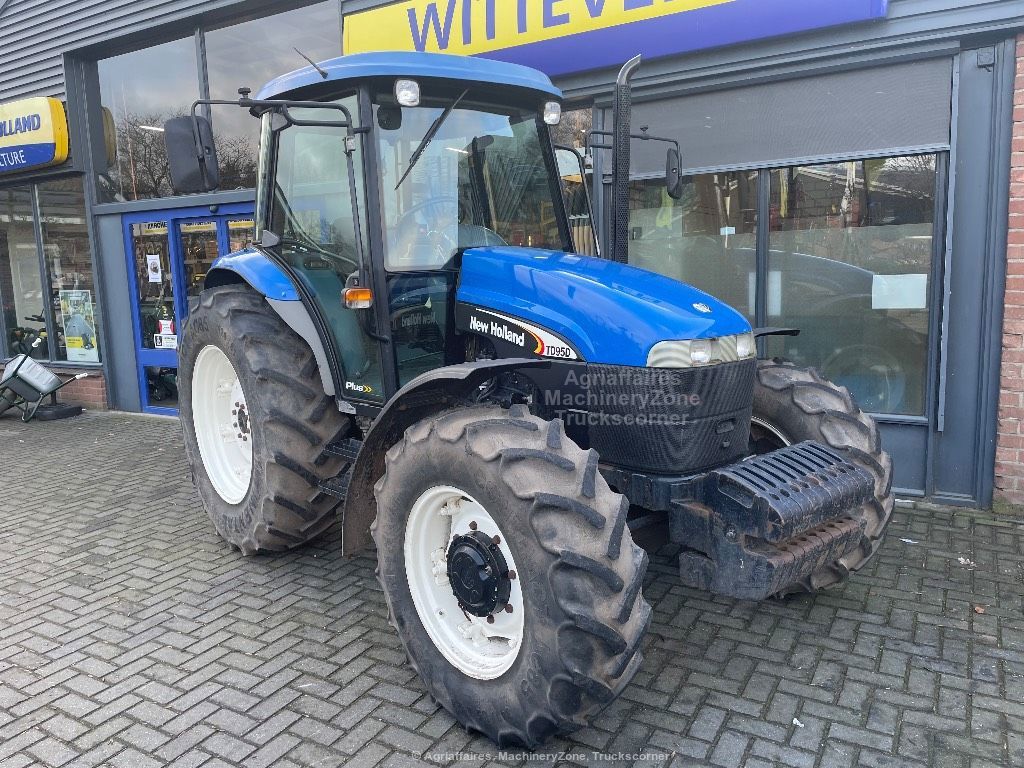 New Holland TD95D