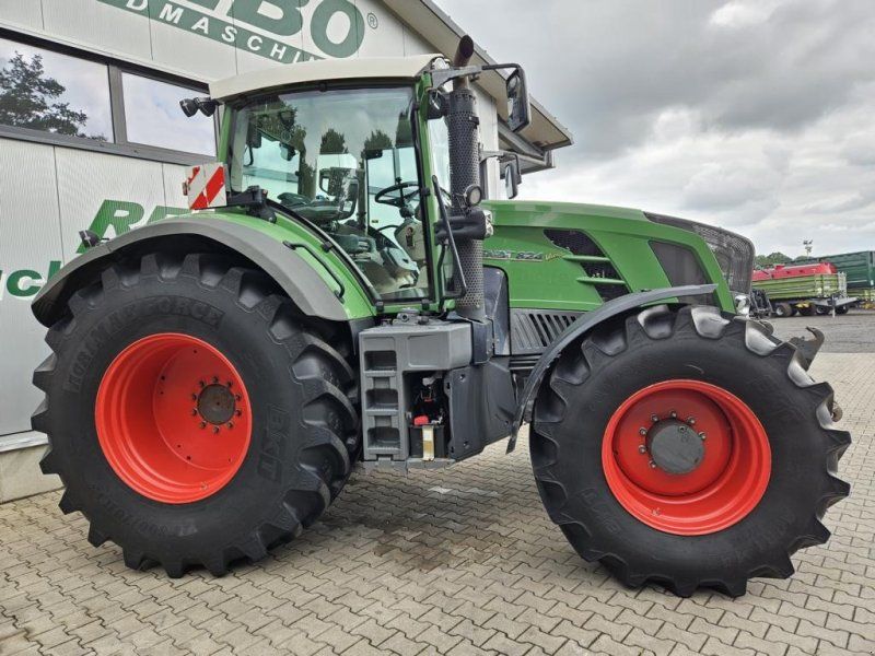 Fendt 824 VARIO PROFI PLUS