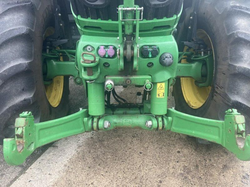 John Deere 6250R