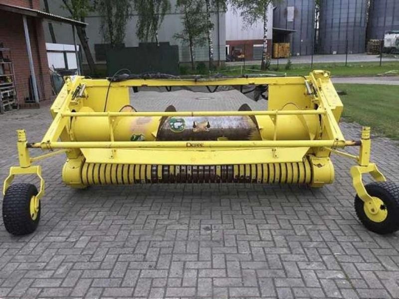 John Deere 630 B
