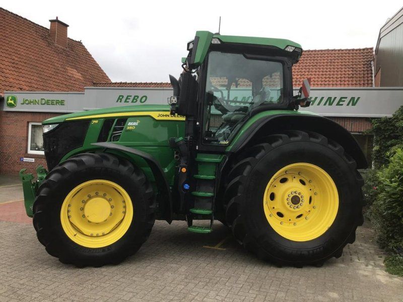 John Deere 7R350