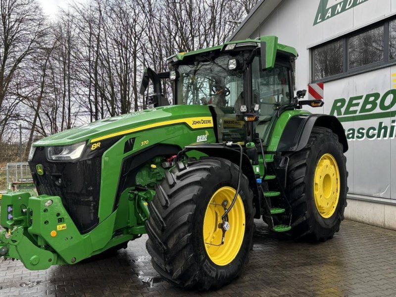 John Deere 8R370