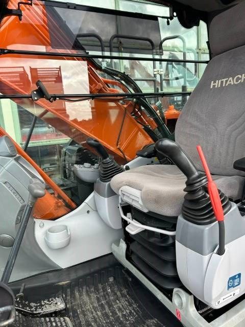 Hitachi ZX 210 LC N-6