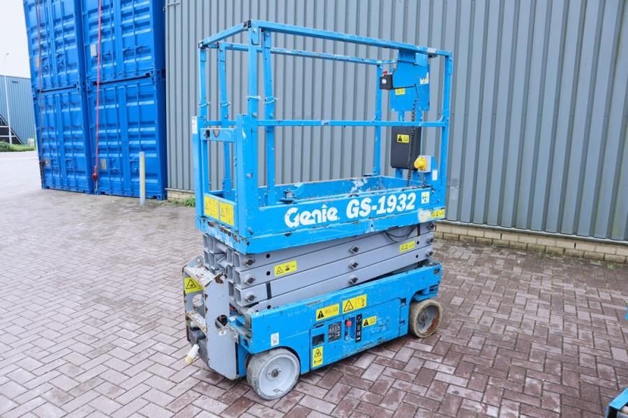 Genie GS1932 Electric, Working Height 7.8 m, 227kg Capac