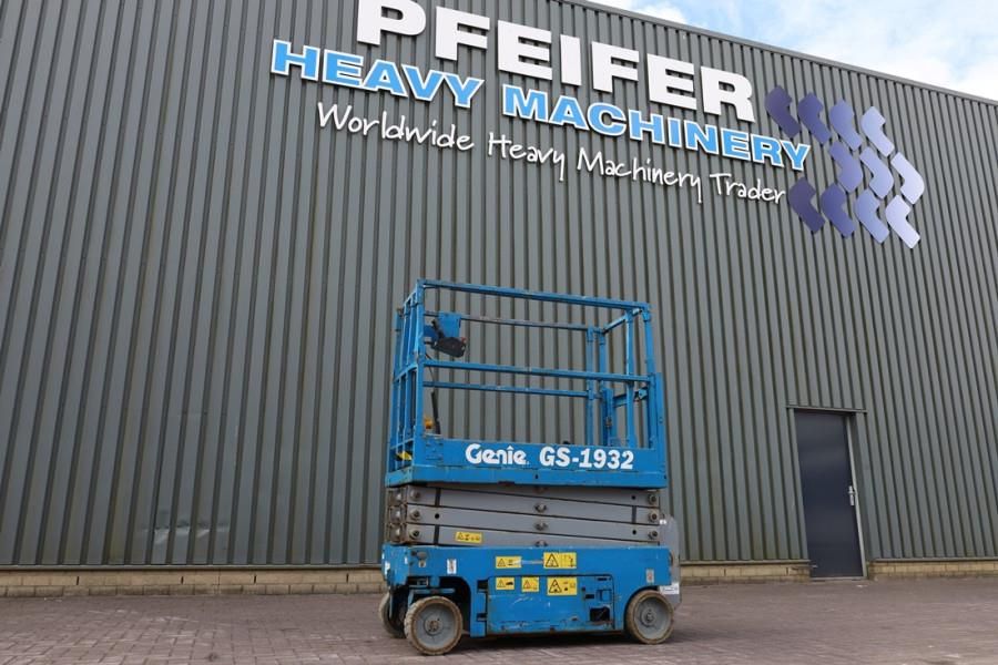 Genie GS1932 Electric, Working Height 7.8 m, 227kg Capac