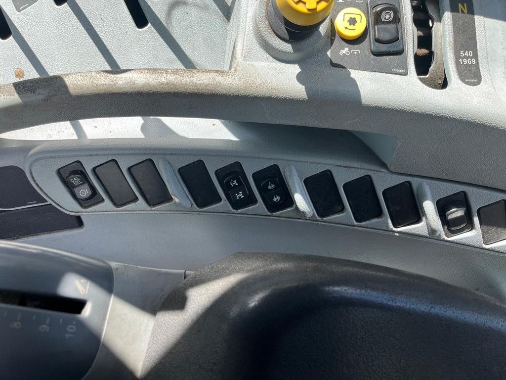 New Holland T6.165