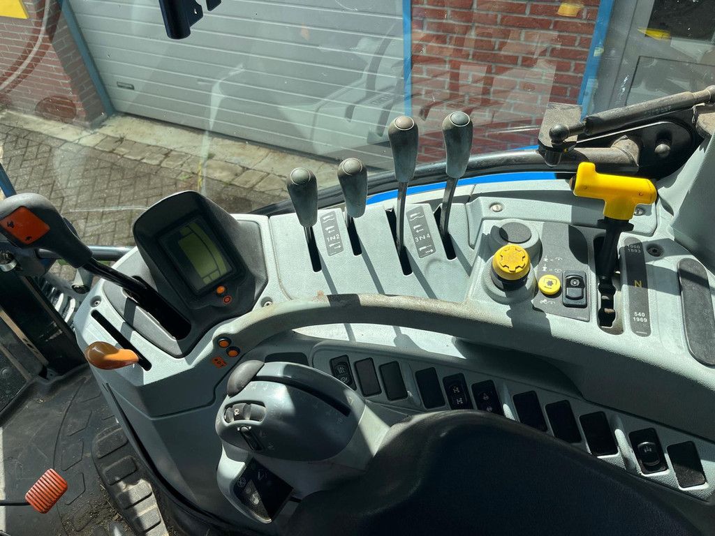 New Holland T6.165